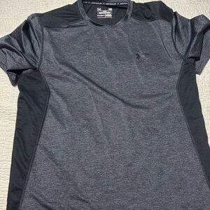 Under Armour Men's Charcoal and Black Tee